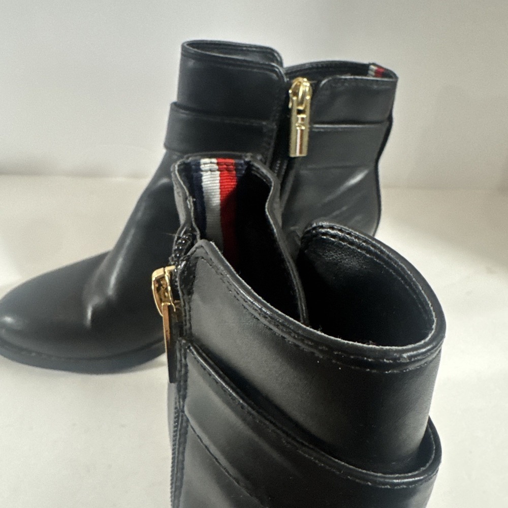 Womens Tommy Hilfiger Ornamented Gold Zip Up Black Bootie Size 5.5 Chunky Heel - Picture 5 of 7